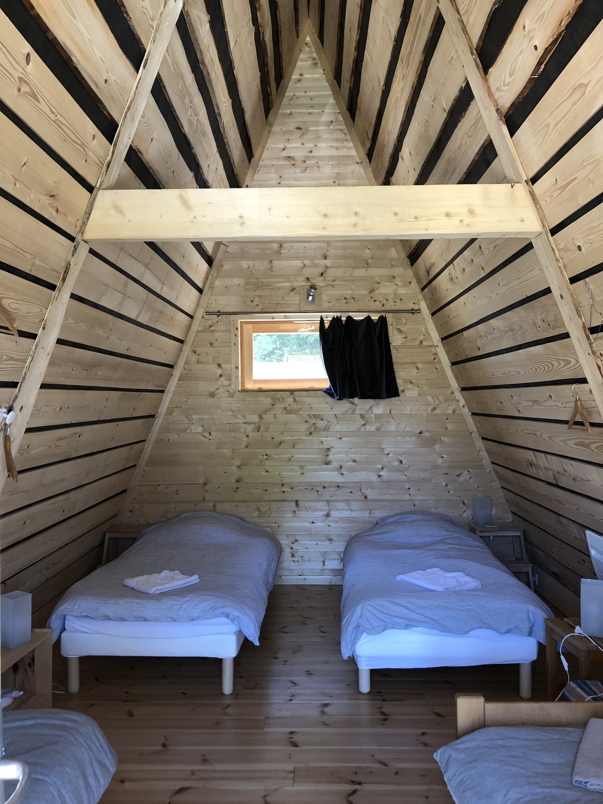 Intérieur Tipi Bois - Espace Rivoire